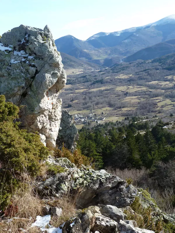 Vue rochers Casteldos Le Bousquet